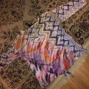multi colored woman’s blouse